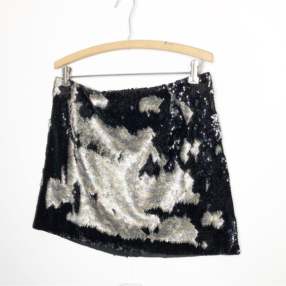 Free People One size 8 & 10 NWT camo sequin mini skirt - Picture 9 of 14